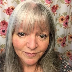 Meet your Posher, Traci